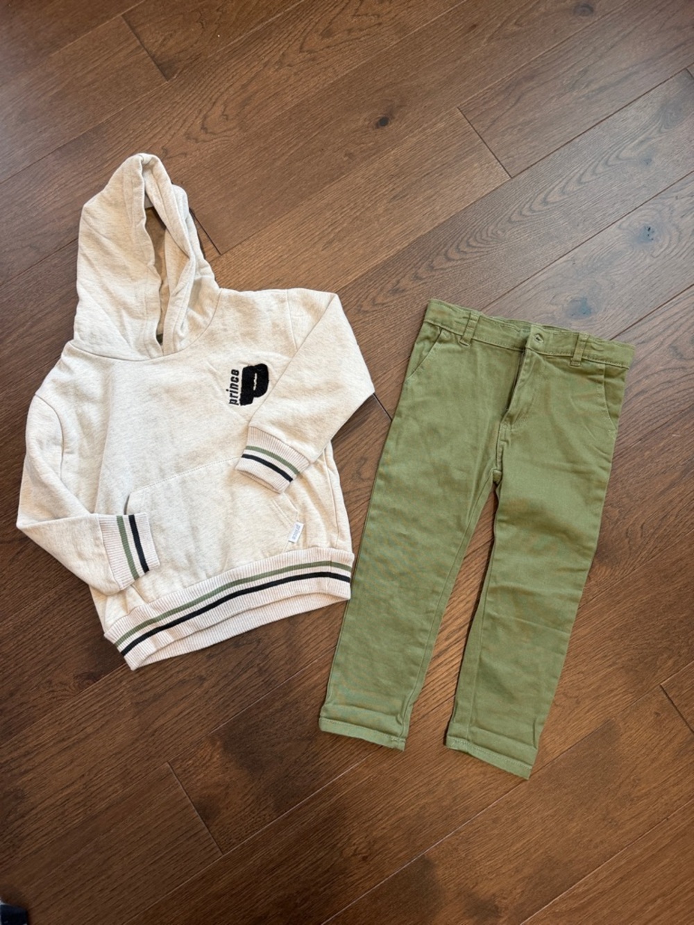 Prince Boys Matching Hoodie & Pant Set Size 4 - C39-044